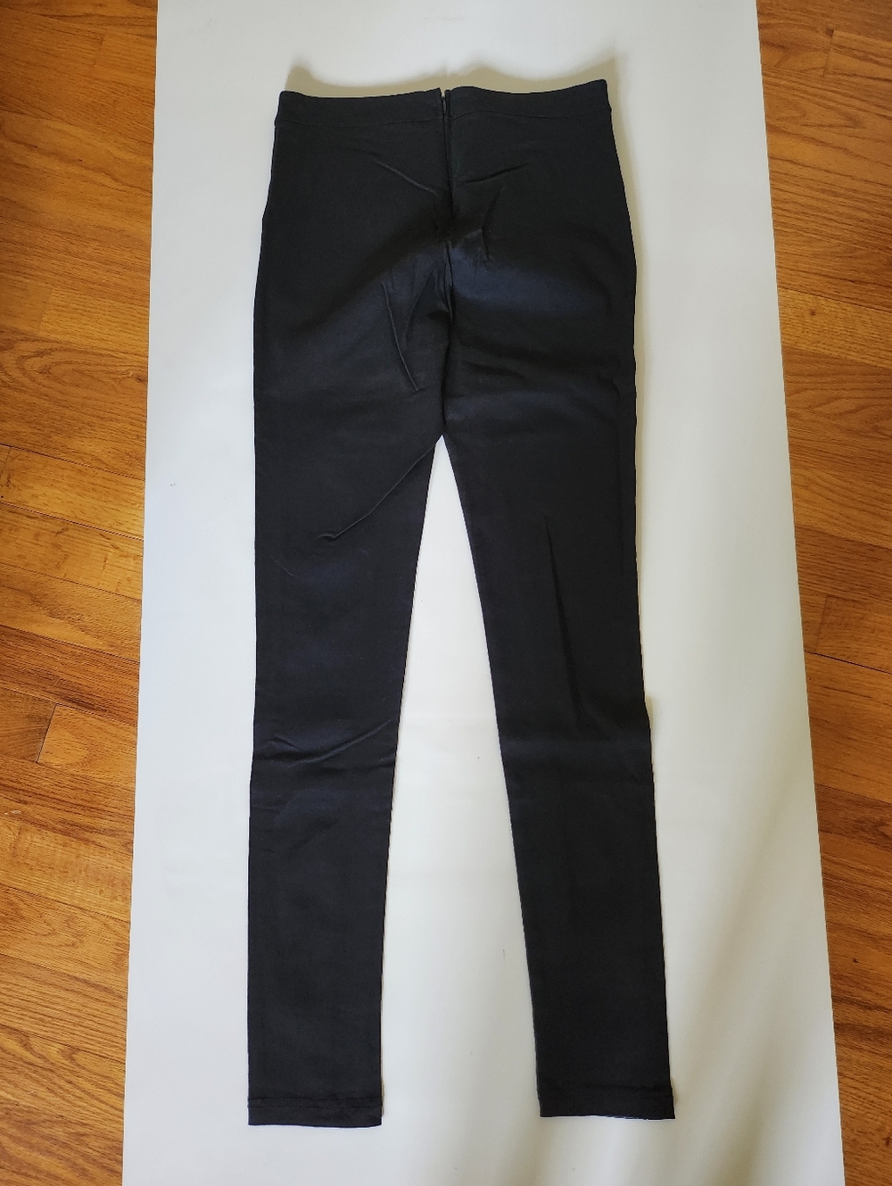 Faux Leather Panel Skinny Pants in Black - Picture 3 of 10